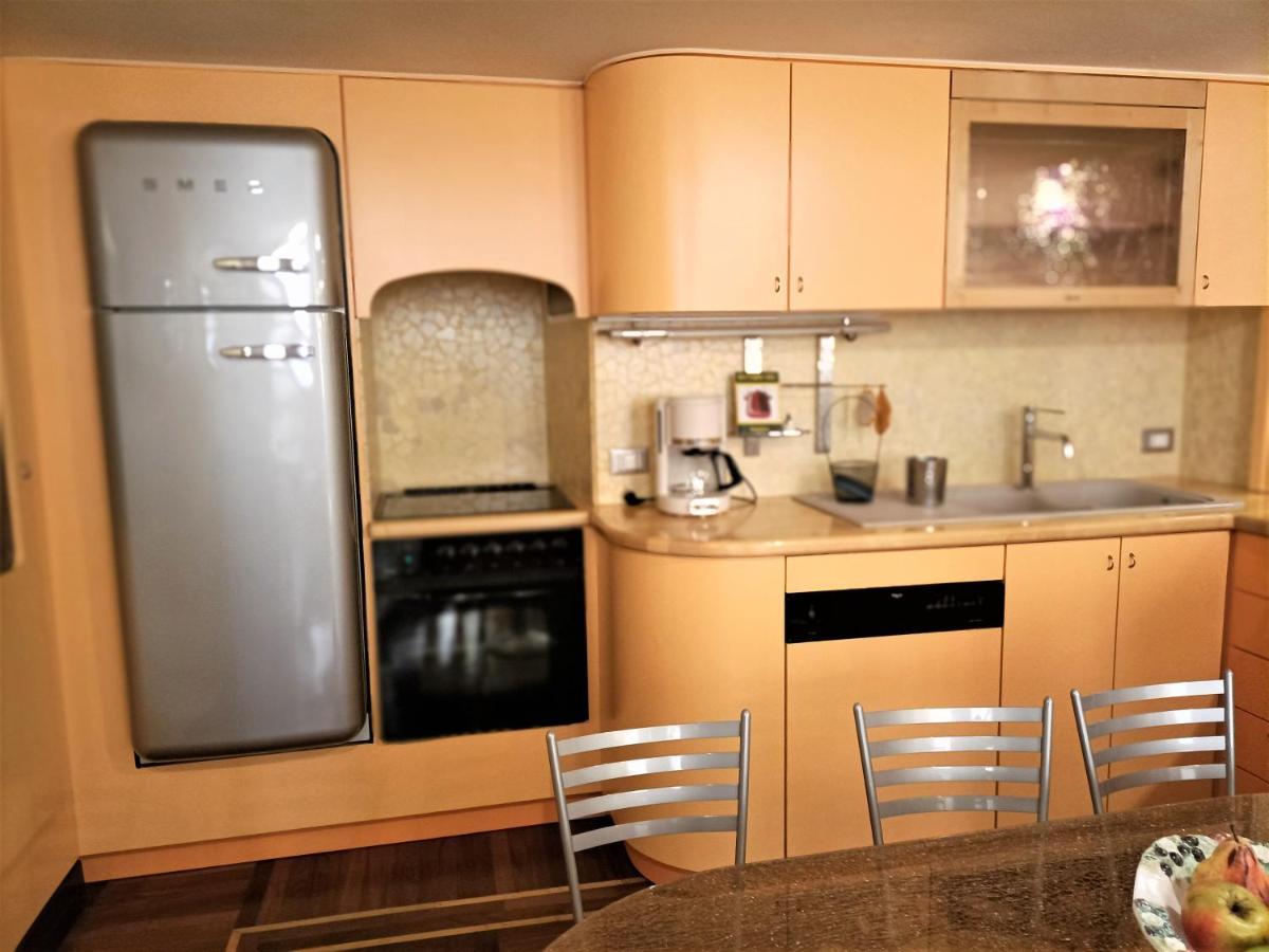 Ferienwohnung Casa Alexandra In Centro E A Pochi Passi Dal Mare Imperia Exterior foto