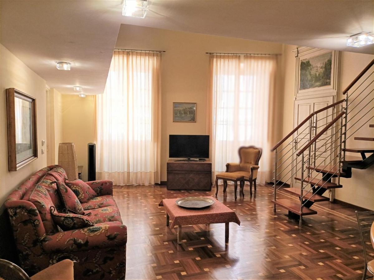Ferienwohnung Casa Alexandra In Centro E A Pochi Passi Dal Mare Imperia Exterior foto